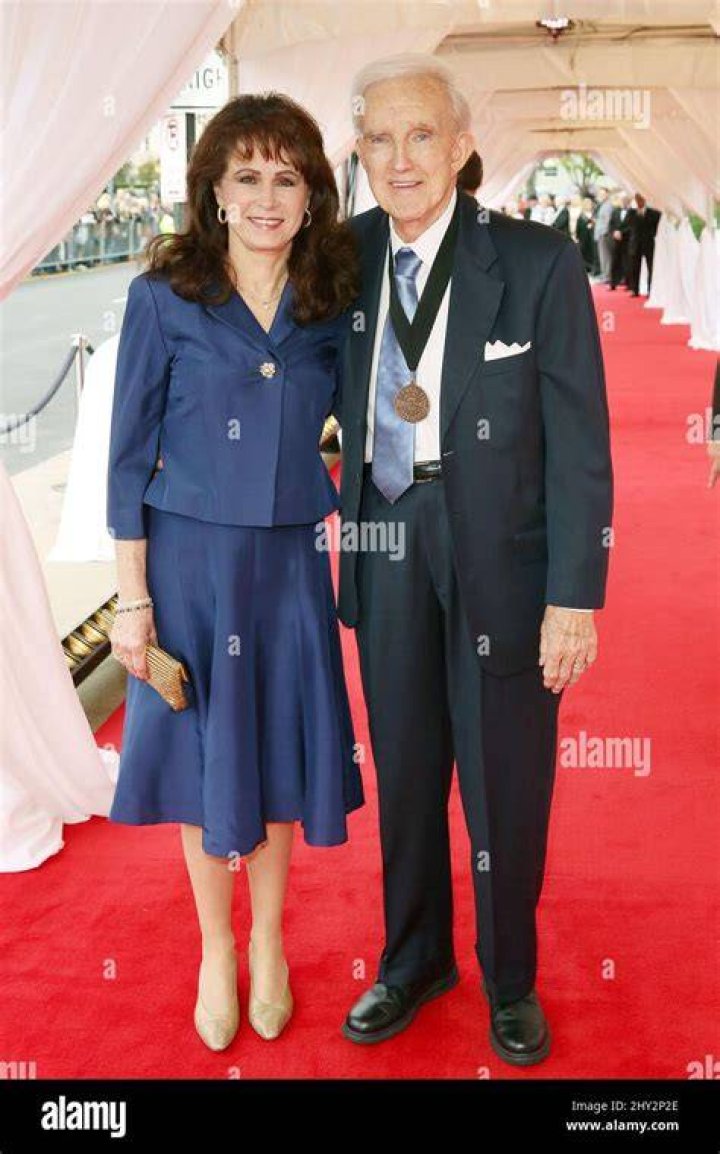 Who Is Ralph Emery Wife Joy Emery?- Age And Children – Has She Passed Away?