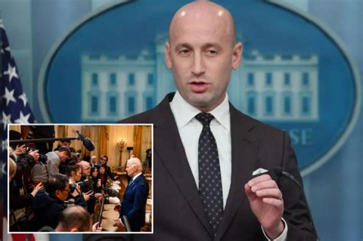 Who Is @redsteeze On Twitter? Meet Stephen L. Miller The Media Critic Who Is Often Confused For American Political Advisor