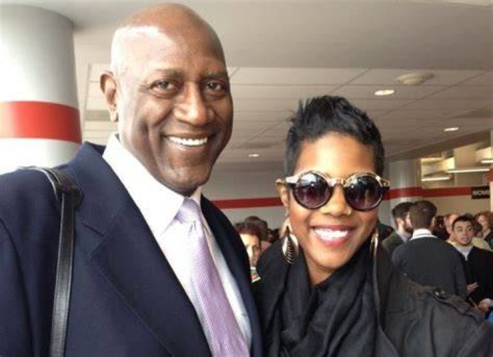 Zulekha Haywood Bio, Wiki, Age, Height, Siblings, Husband, Baby, Model, Analyst, and Net Worth